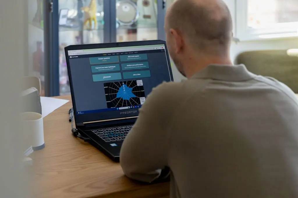 A screen showing Bow Tie Teacher being used